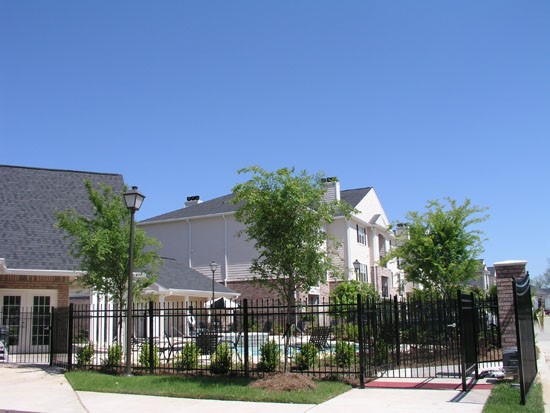 Lexington Place Apartments